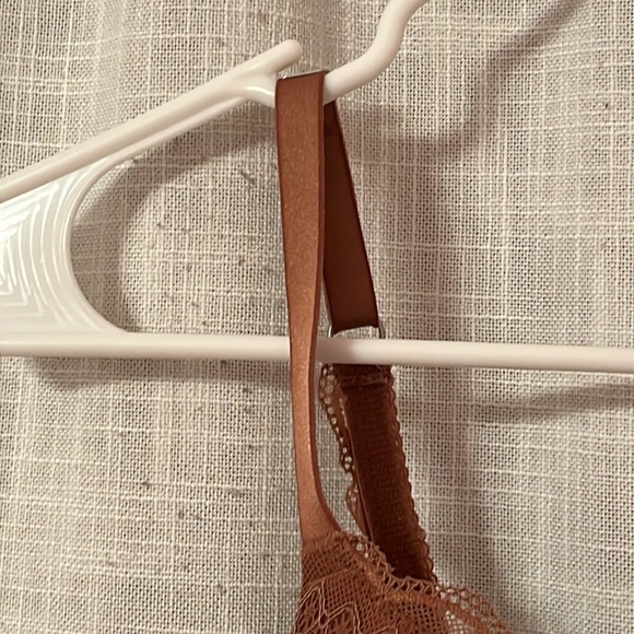 Aerie Everyday Plunge Bra - Picture 3 of 12